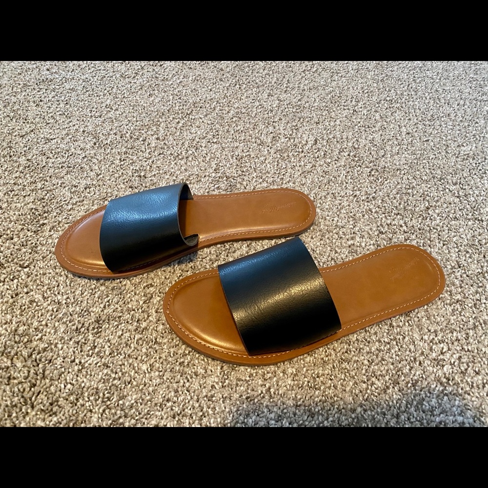 Black Target sandals size 10 never worn